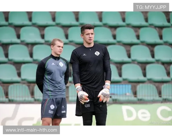 伊萨克腓骨骨折休战3个月，利物浦锋线再遭打击